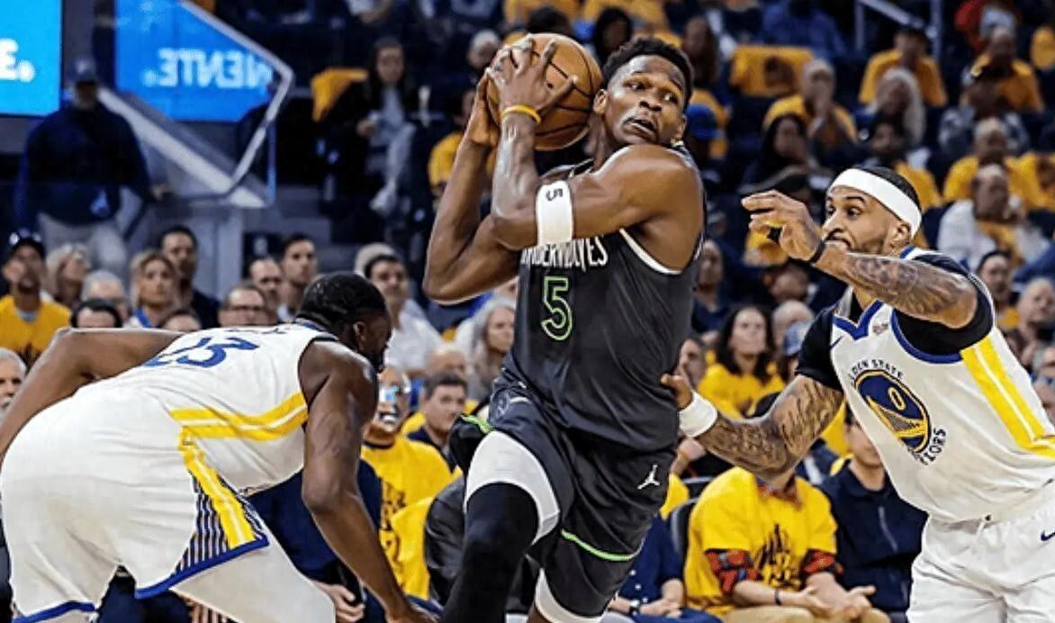 包含里昂迎NBA常规赛关键赛;今晨造点机会;质疑声仍在;年轻球员得到机会的词条