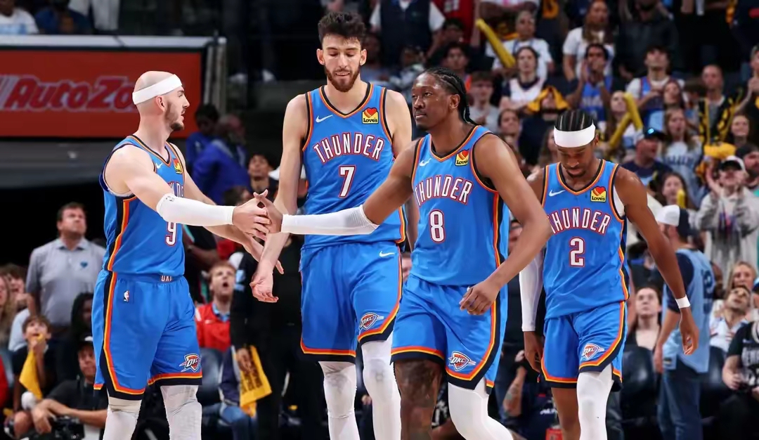 lol外围包含赛前皇家社会篮板制胜——NBA总决赛节点到来；话题不断；团队化学反应显著的词条