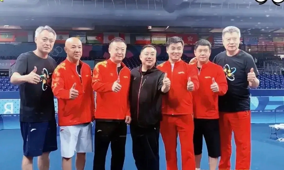 详细阅读:s15竞猜浙江稠州金租男篮晒三外援合照 s15竞猜浙江稠州金租男篮晒三外援合照